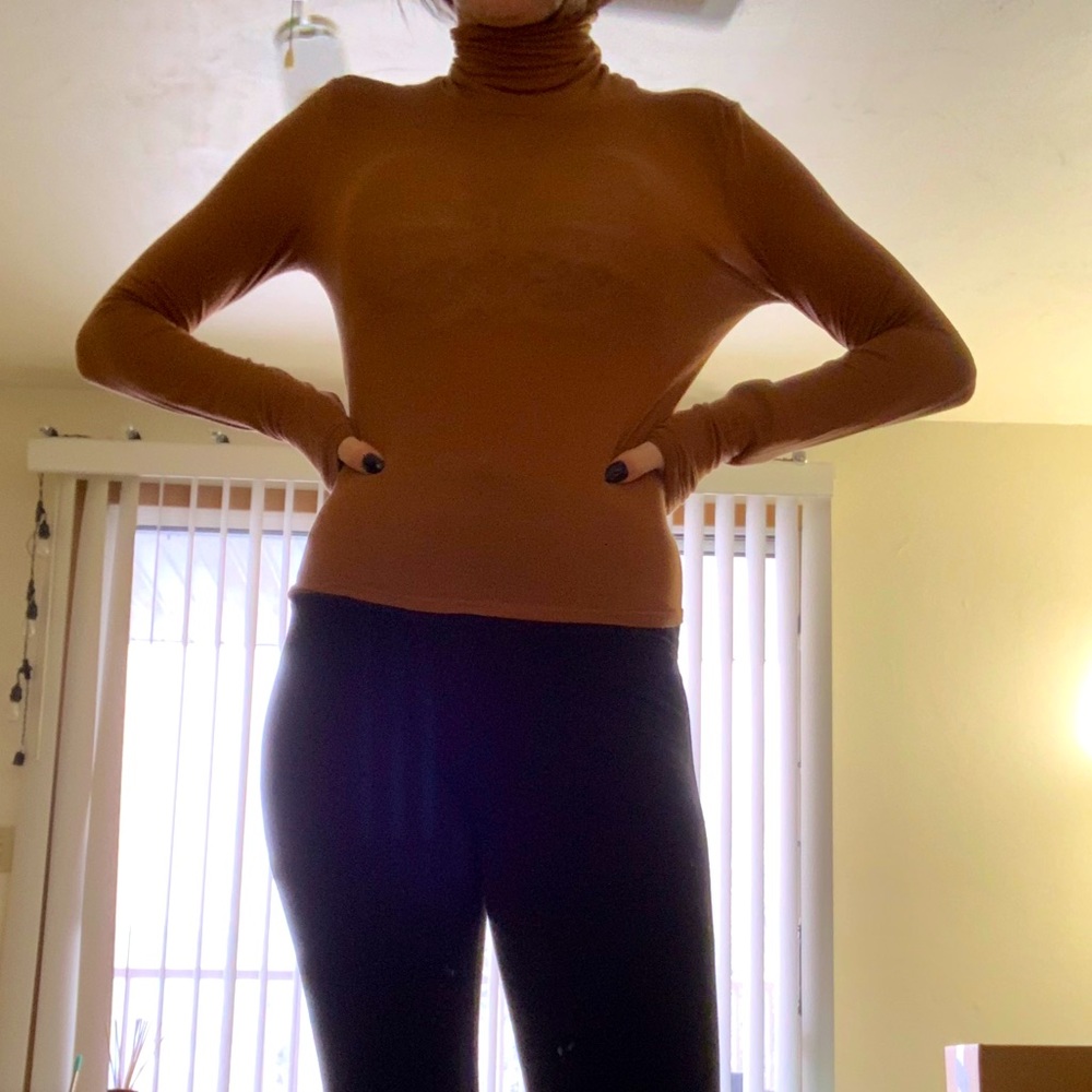 Turtle neck long sleeve